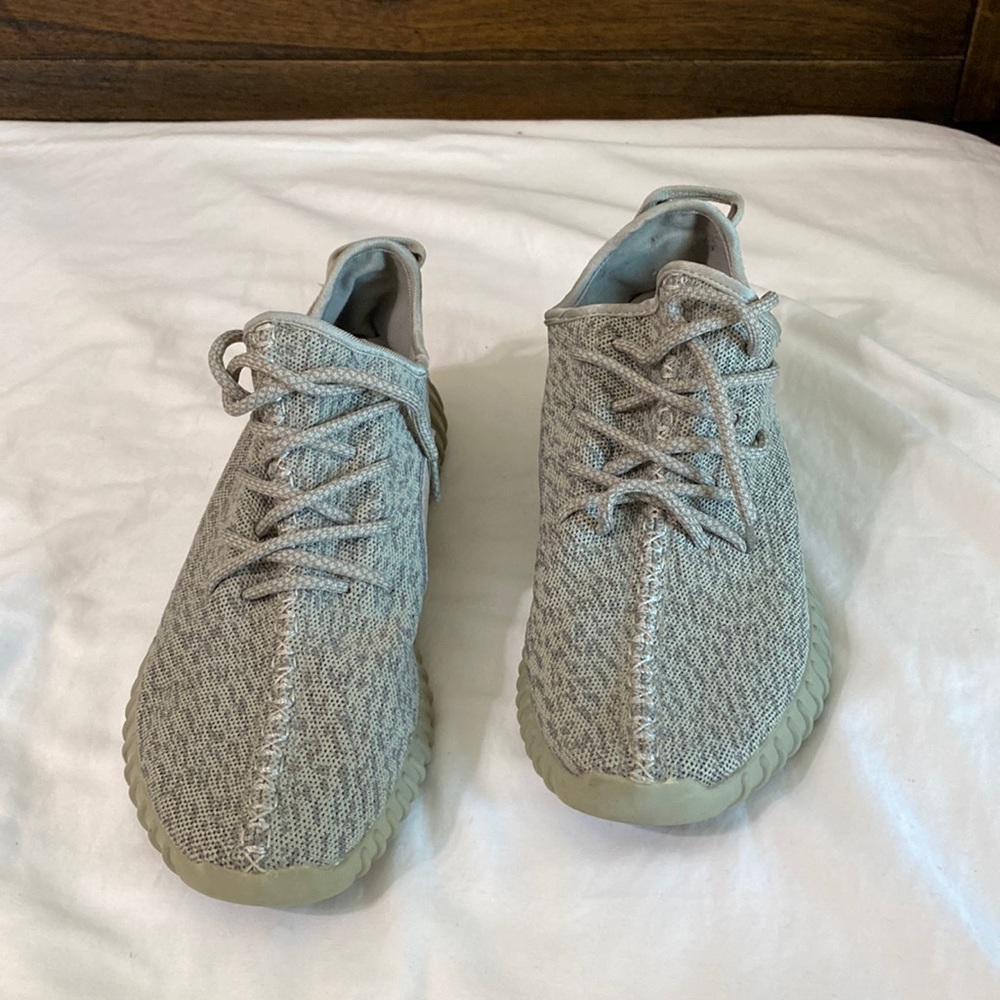 Fake Adidas Yeezy V1. Size 11